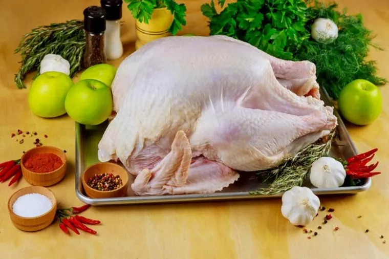 Paupiette de dinde barde farcie festive  (23,05€/Kg), Vienne, La Ferme Guinet