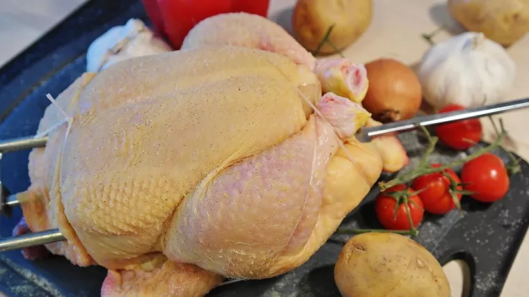 Rôti de dinde farci festive (27,20€/Kg), Vienne, La Ferme Guinet